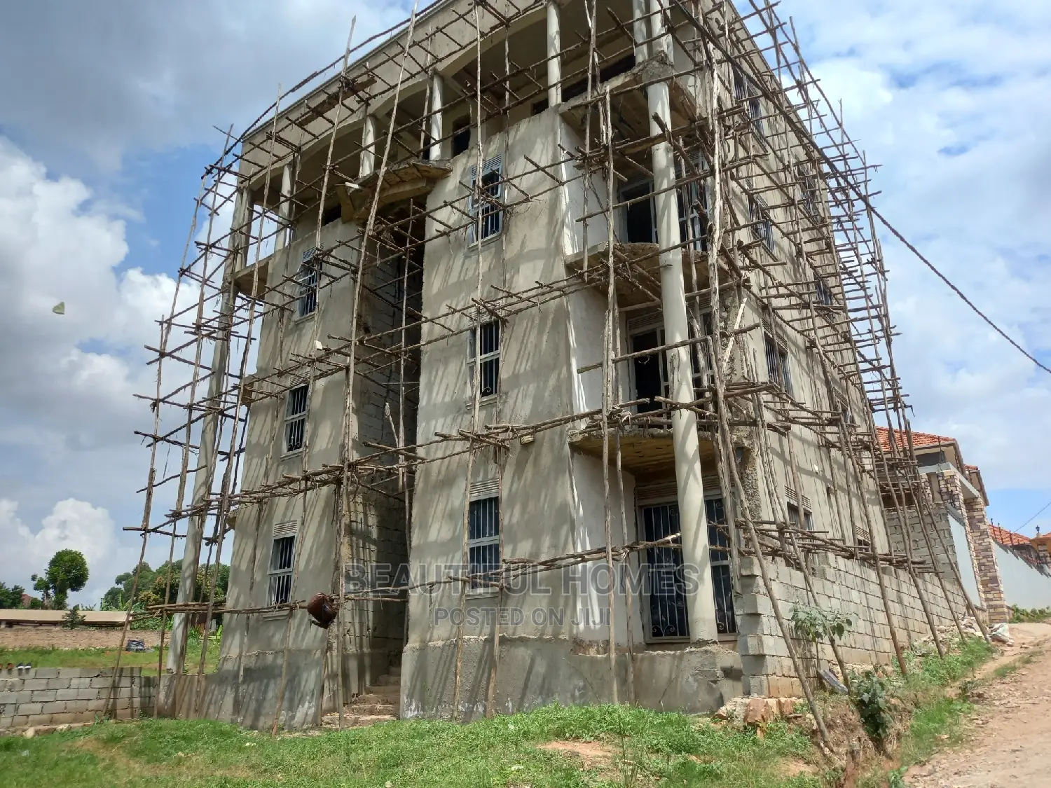 Furnished 1bdrm Block of Flats in Kira Town for sale in Kira