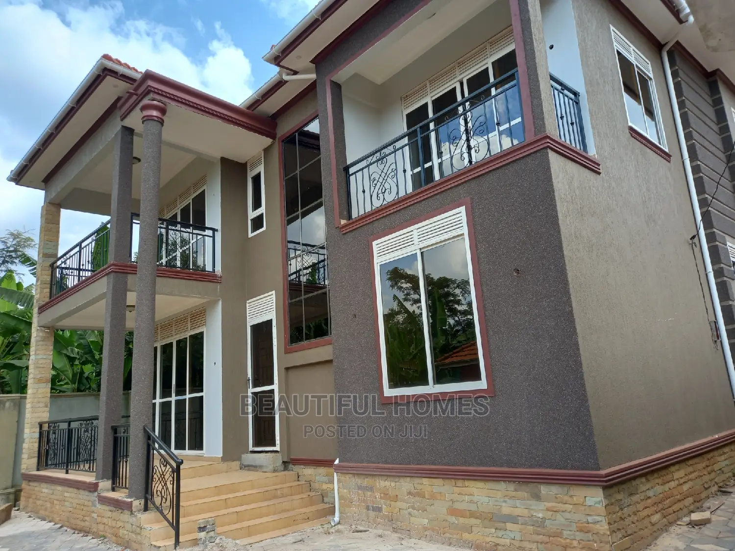 Furnished 5bdrm Duplex in Kira for sale in Kira