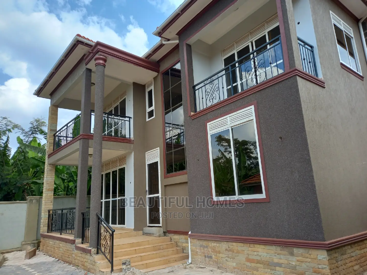 Furnished 5bdrm Duplex in Kira for sale in Kira