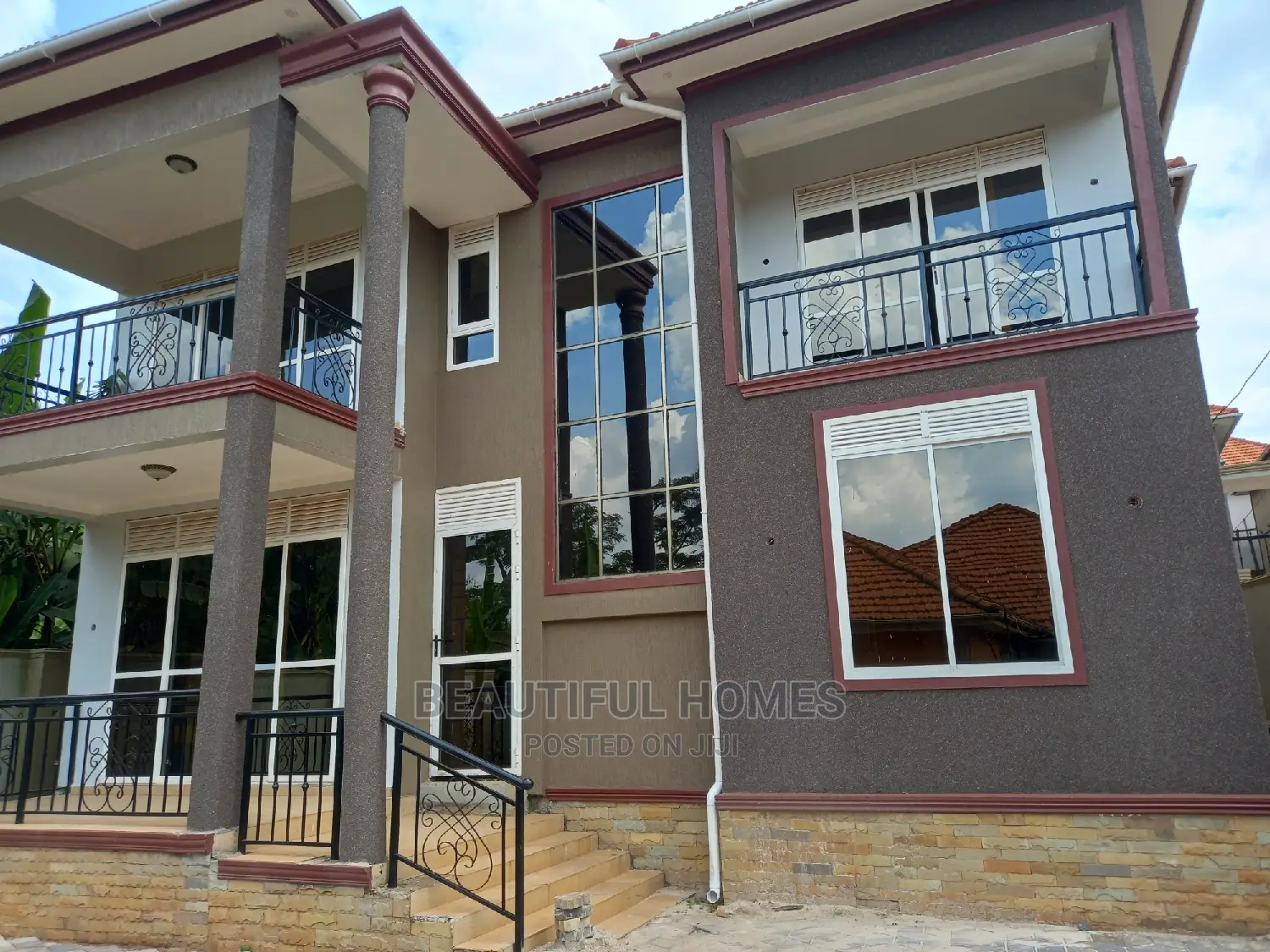 Furnished 5bdrm Duplex in Kira for sale in Kira