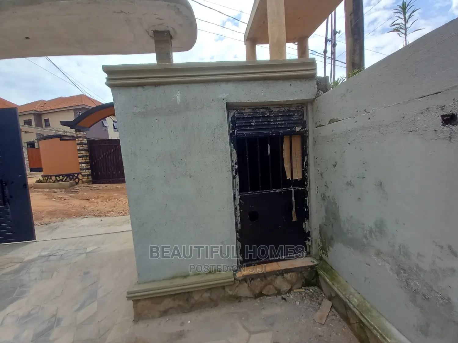 Furnished 5bdrm Mansion in Kira for sale in Kira