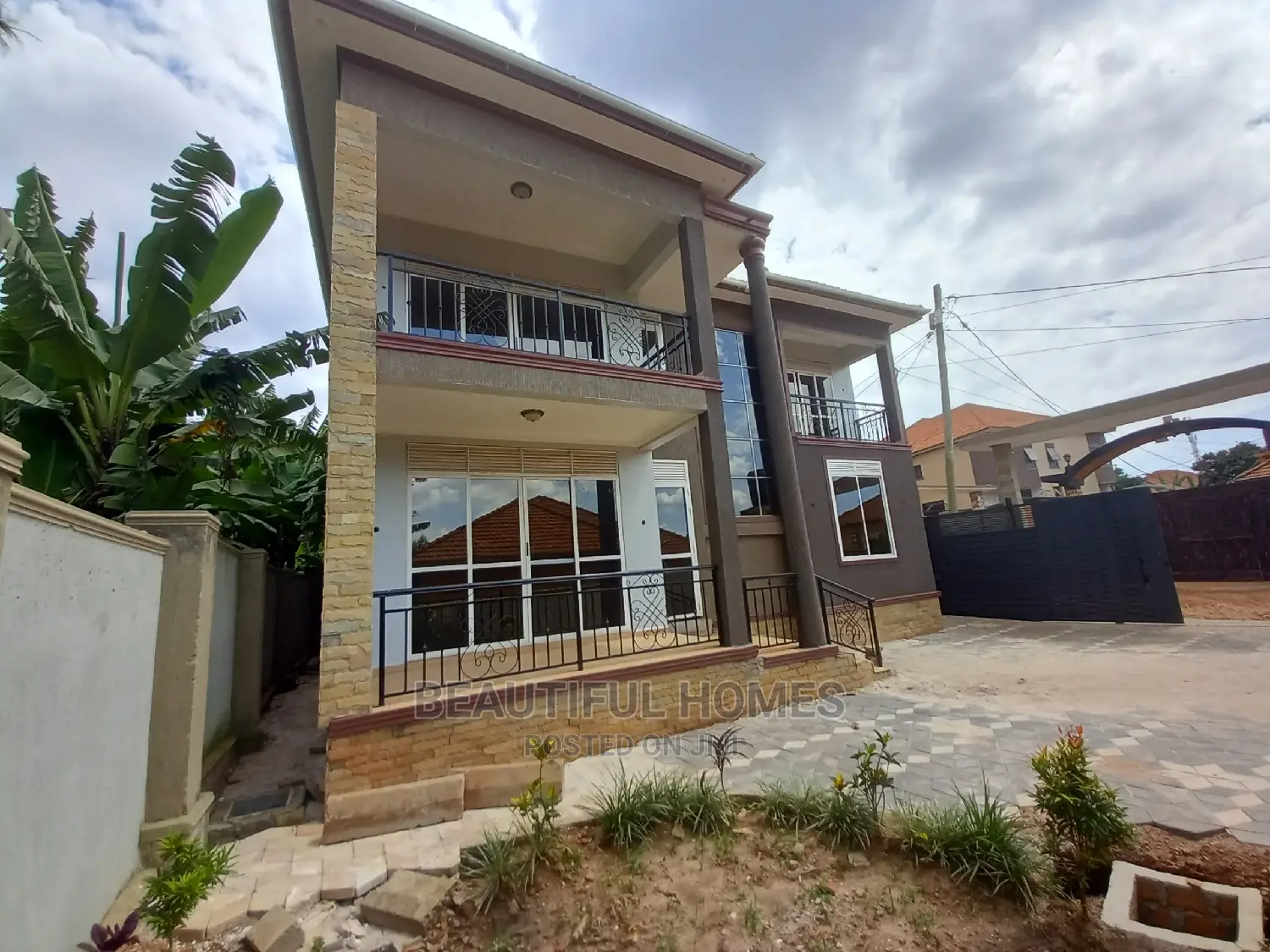 Furnished 5bdrm Mansion in Kira for sale in Kira