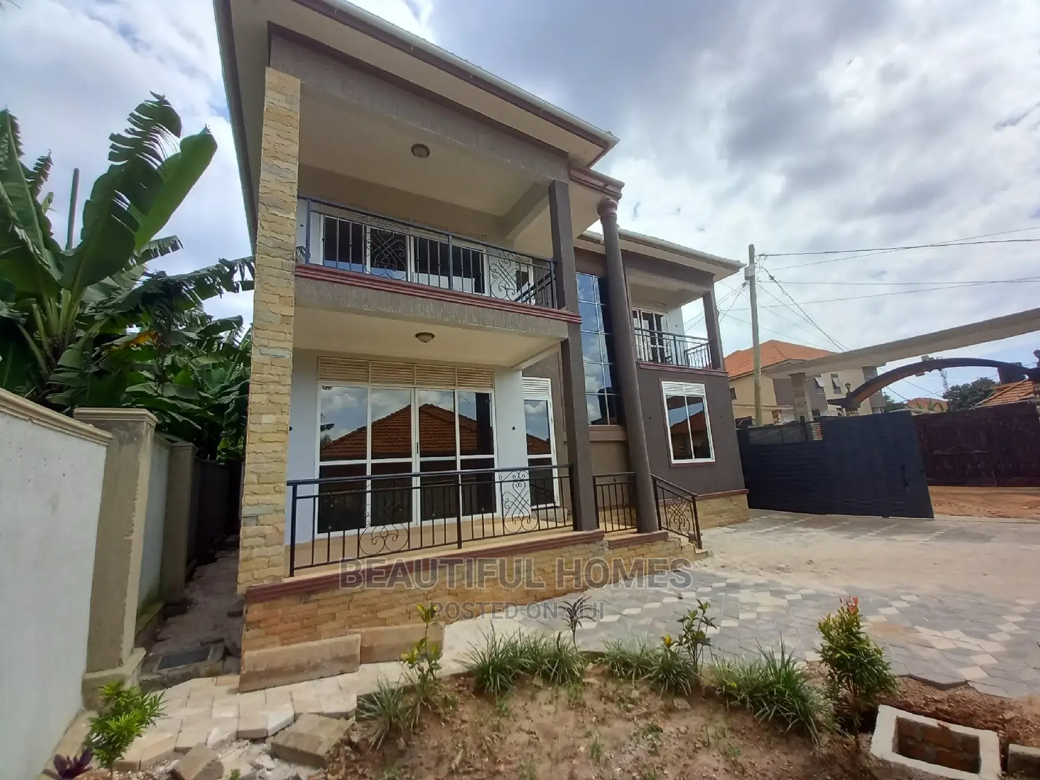 Furnished 5bdrm Mansion in Kira for sale in Kira