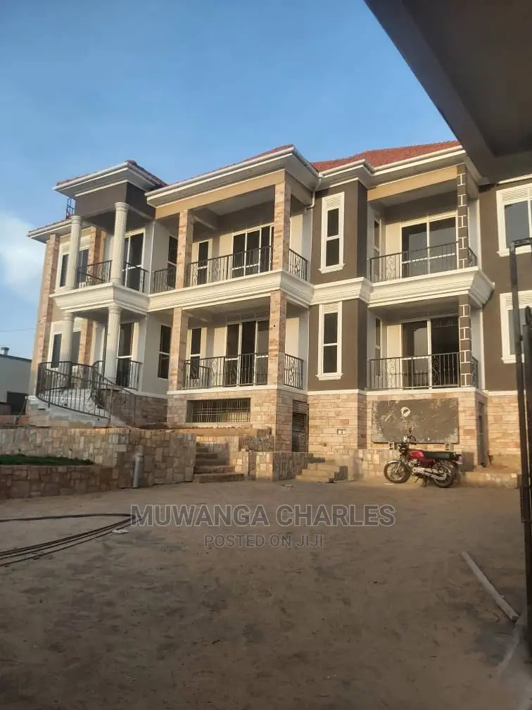 5bdrm Duplex in Fs Properties Ltd, Central Division for sale in Central Division