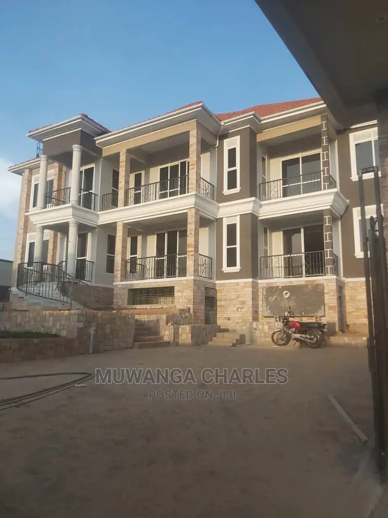 5bdrm Duplex in Fs Properties Ltd, Central Division for sale in Central Division