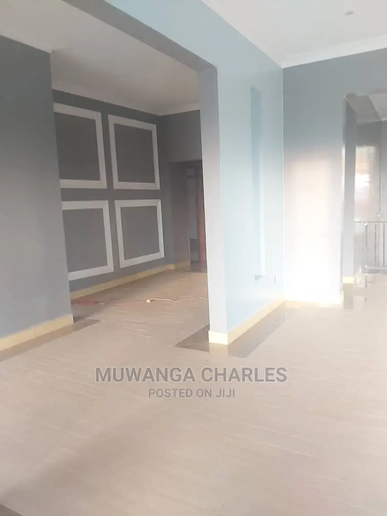 5bdrm Duplex in Fs Properties Ltd, Central Division for sale in Central Division