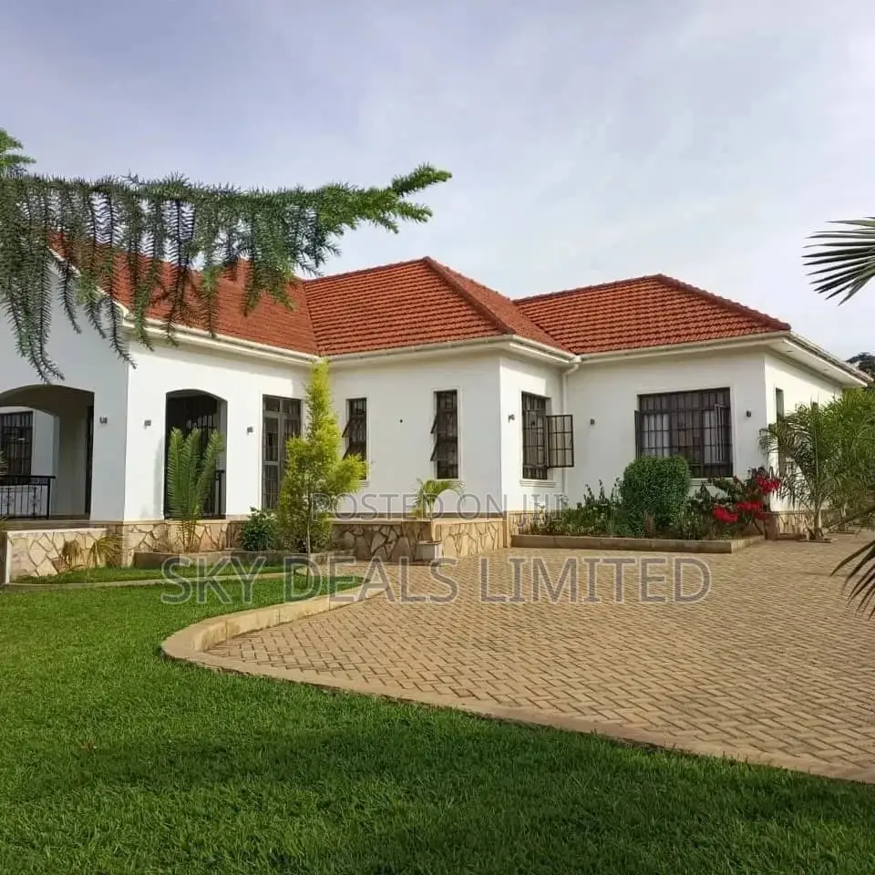 3bdrm Bungalow in Kayanja Ring, Nakawa for rent in Nakawa
