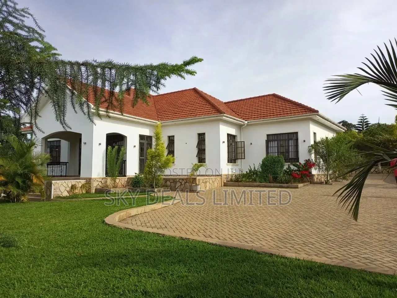 3bdrm Bungalow in Kayanja Ring, Nakawa for rent in Nakawa