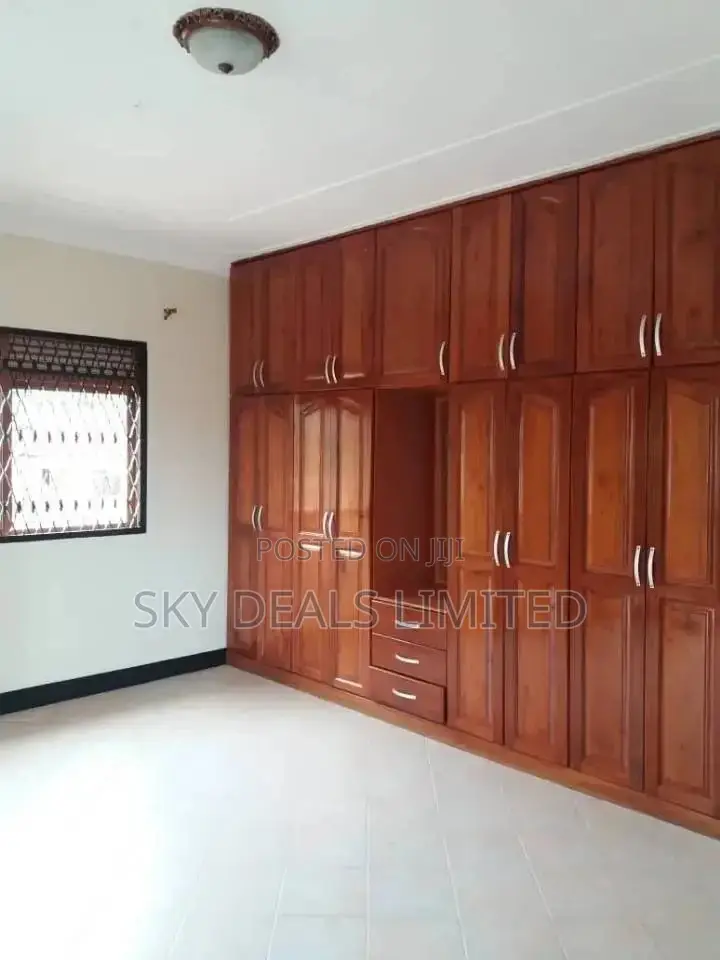 3bdrm Bungalow in Kayanja Ring, Nakawa for rent in Nakawa