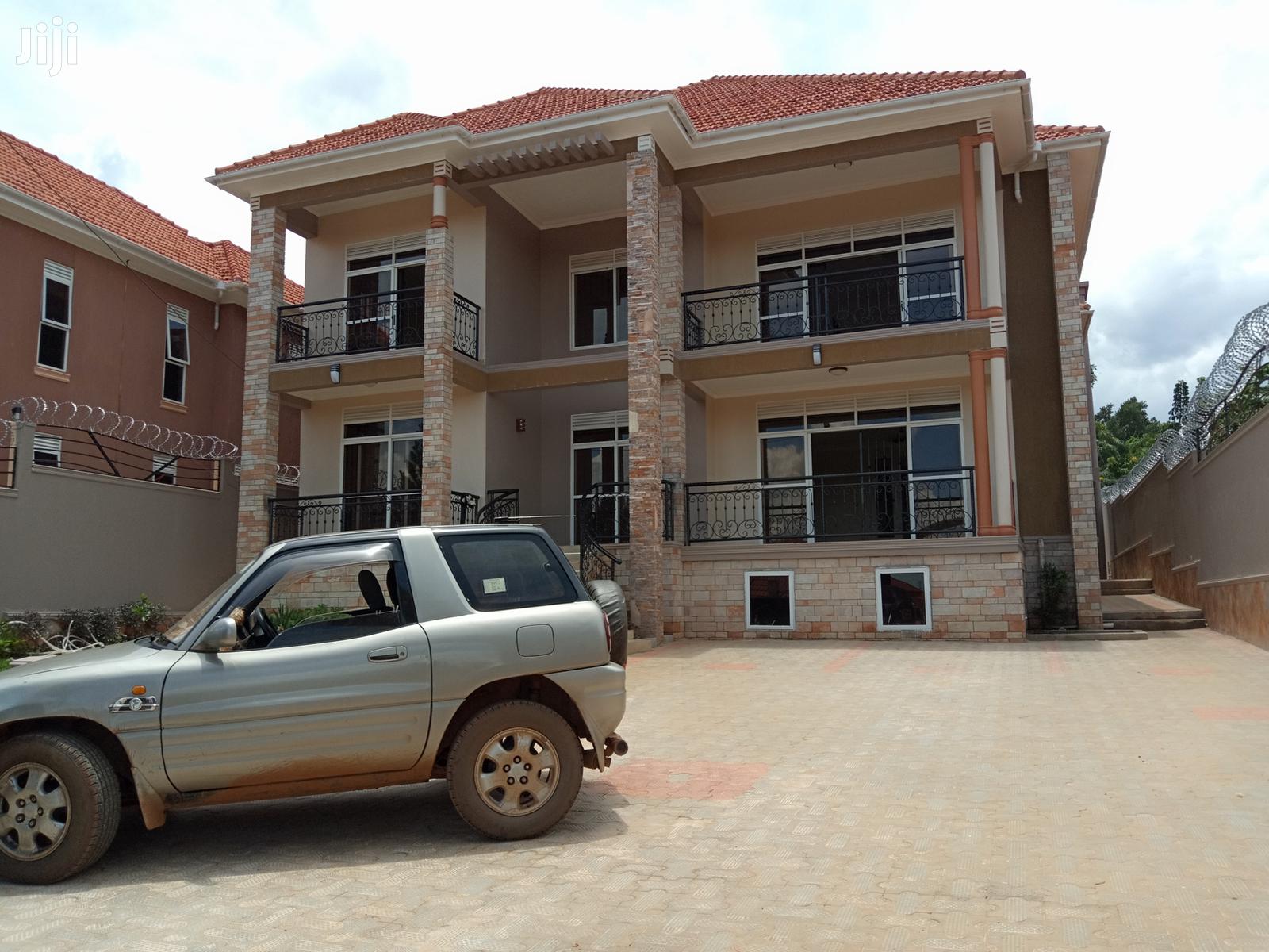Kira's High Class Neigbourhood House Om Quick Sell in Kampala
