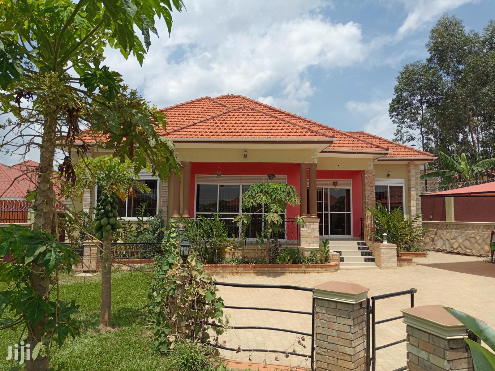 Kiraa's Exceptional Pretty House on Sell in Kampala