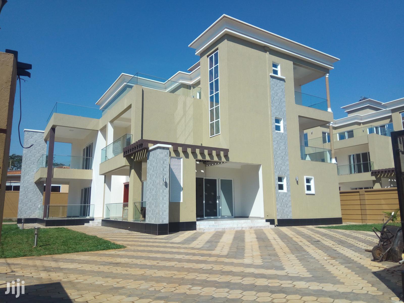 Munyonyo Big House With Alot of Lake View on Market in Kampala