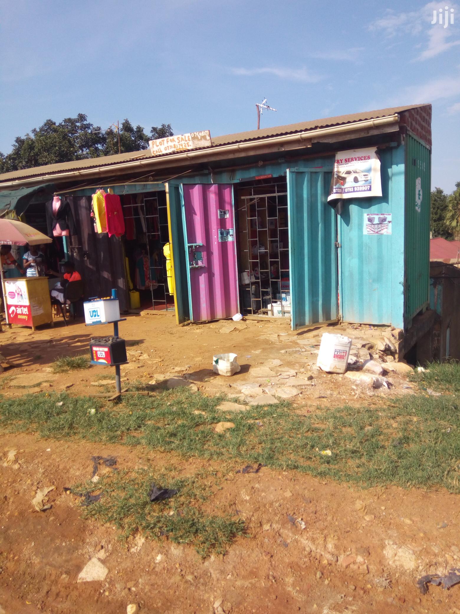 Kyaliwajara Town Commercial Plot on Quick Sell in Kampala