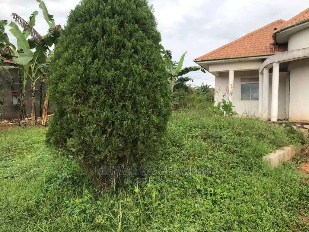 Plot in Kyanja on Quick Sale in Central Division