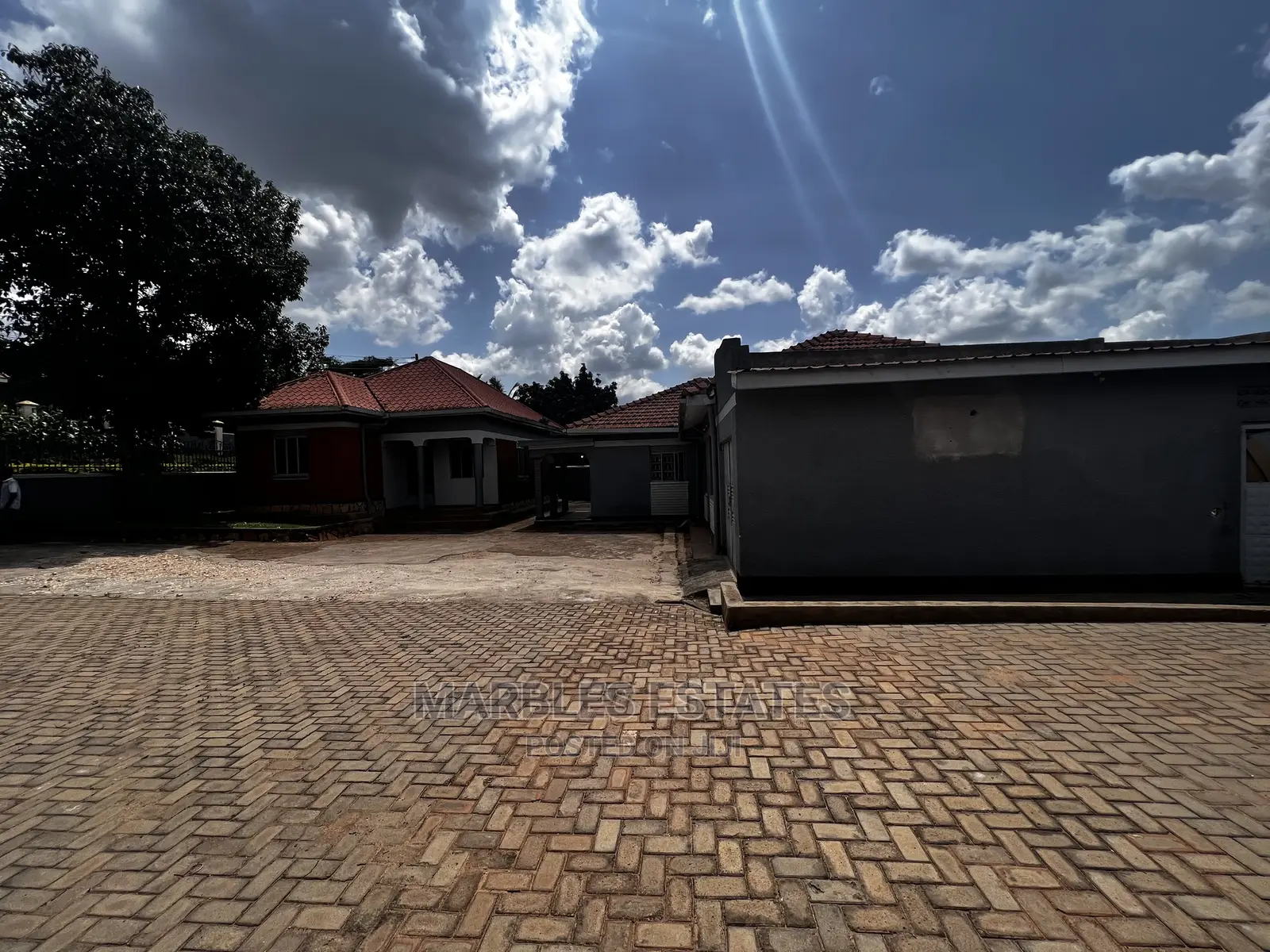 5bdrm Bungalow in Ntinda, Central Division for sale in Central Division