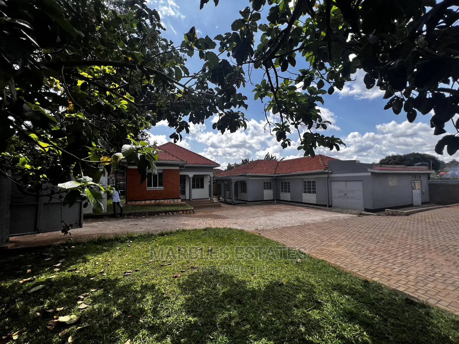 5bdrm Bungalow in Ntinda, Central Division for sale in Central Division