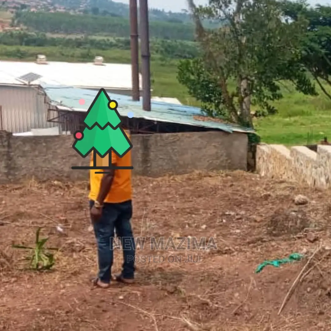 Very Prime Plot on Quicksale in Nsangi Maya Near Tarmac in Central Division