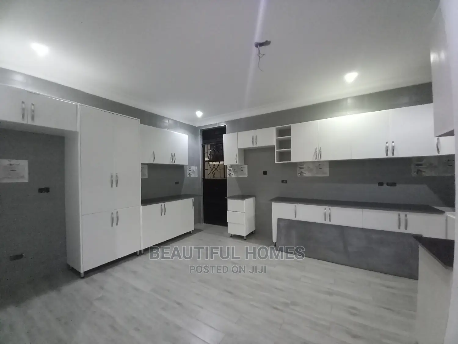 Furnished 6bdrm Mansion in Kira Town, Central Division for sale in Central Division