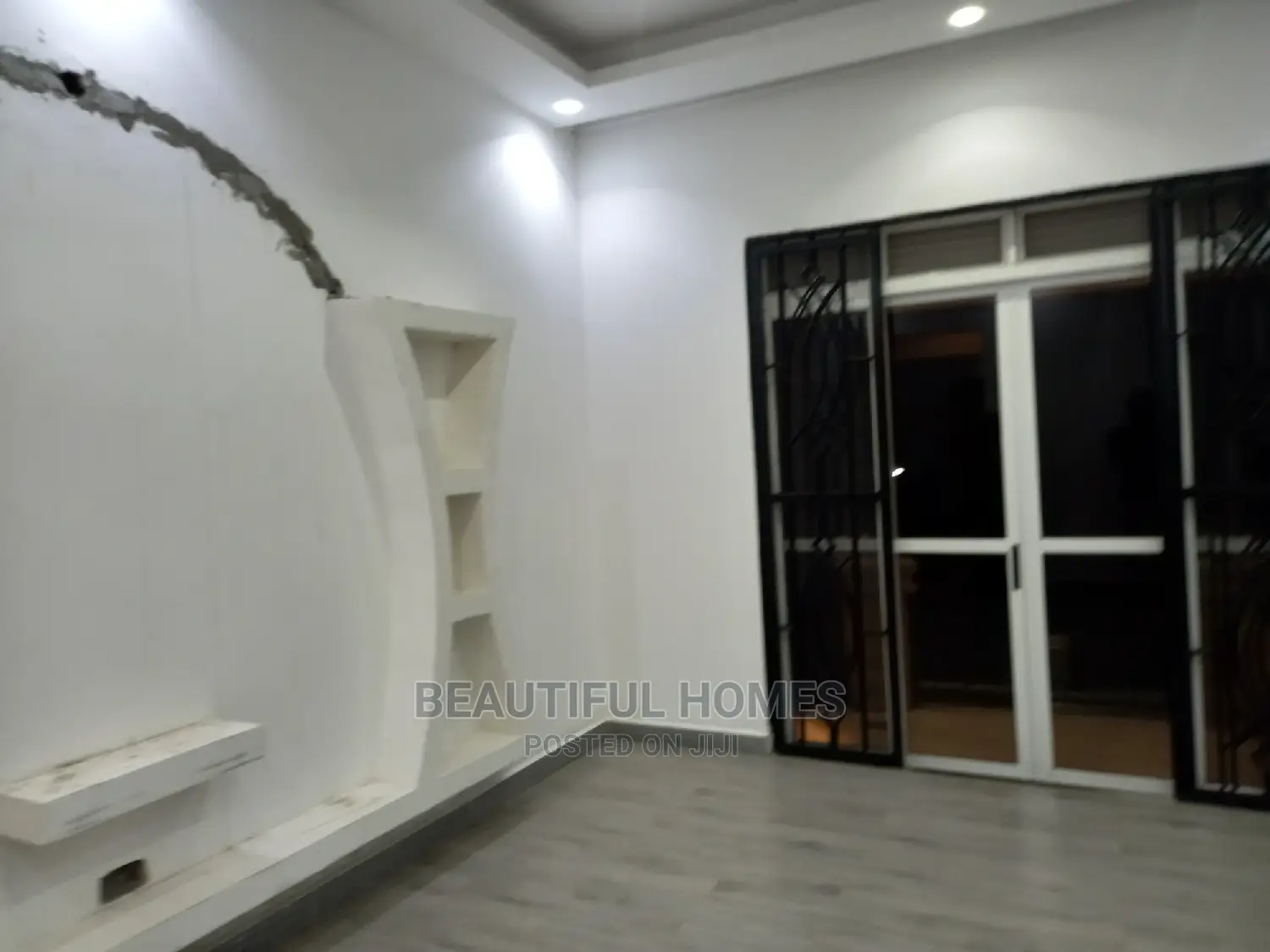 Furnished 6bdrm House in Kira for sale in Kira