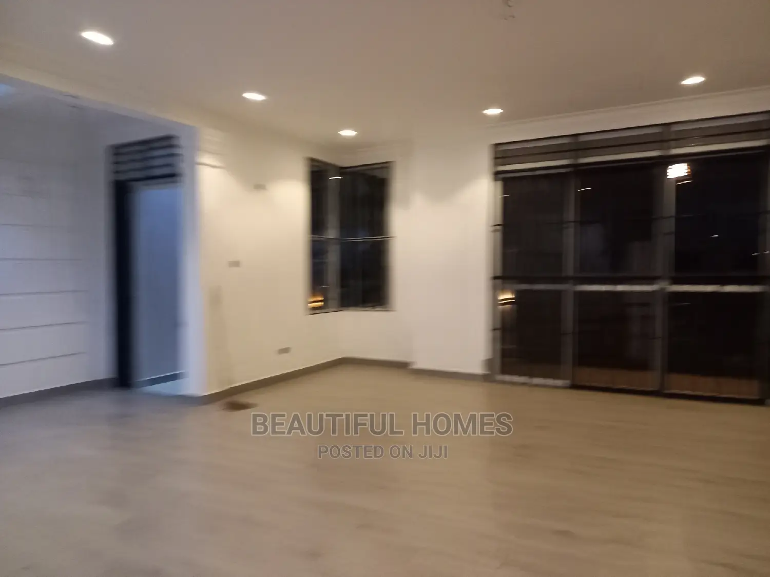 Furnished 6bdrm Mansion in Kira for sale in Kira