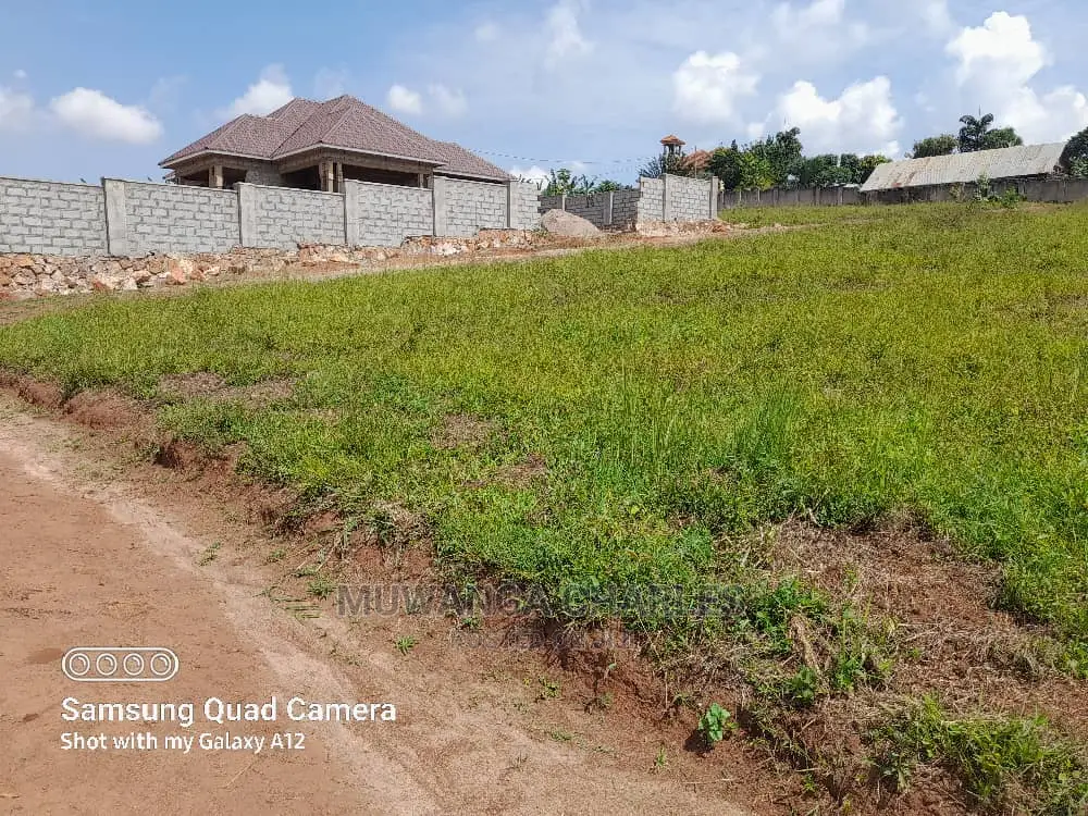 Plot in Kungu on Quick Sale in Central Division