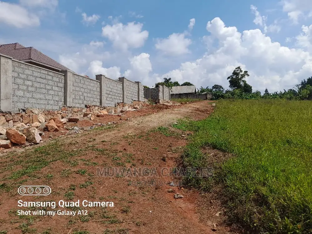 Plot in Kungu on Quick Sale in Central Division