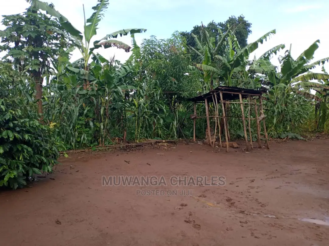 5acres of Land in Wakatayi on Quick Sale in Central Division