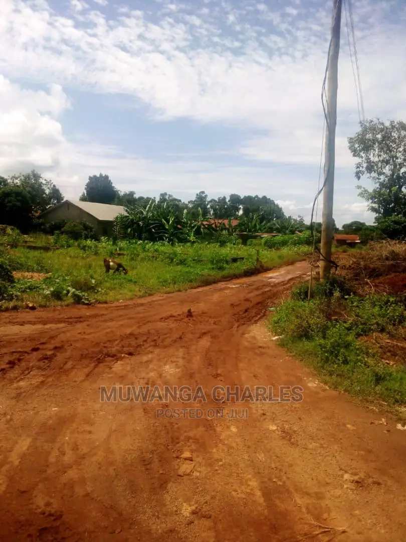 Plot's in Gayaza Kijabijo on Quick Sale in Central Division