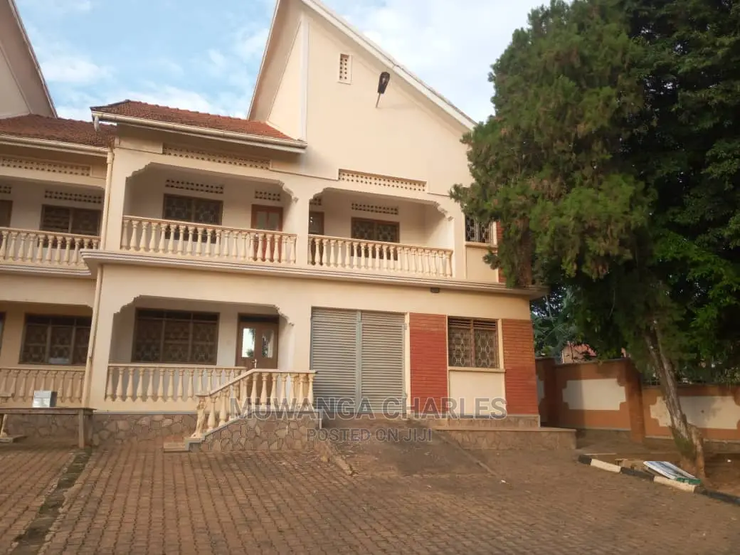 5bdrm Duplex in Fs Properties Ltd, Central Division for rent in Central Division