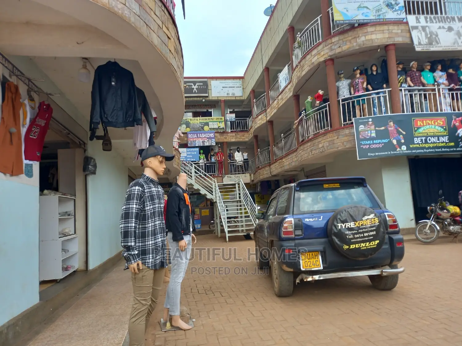Building in Kyaliwajjara for Sale in Central Division