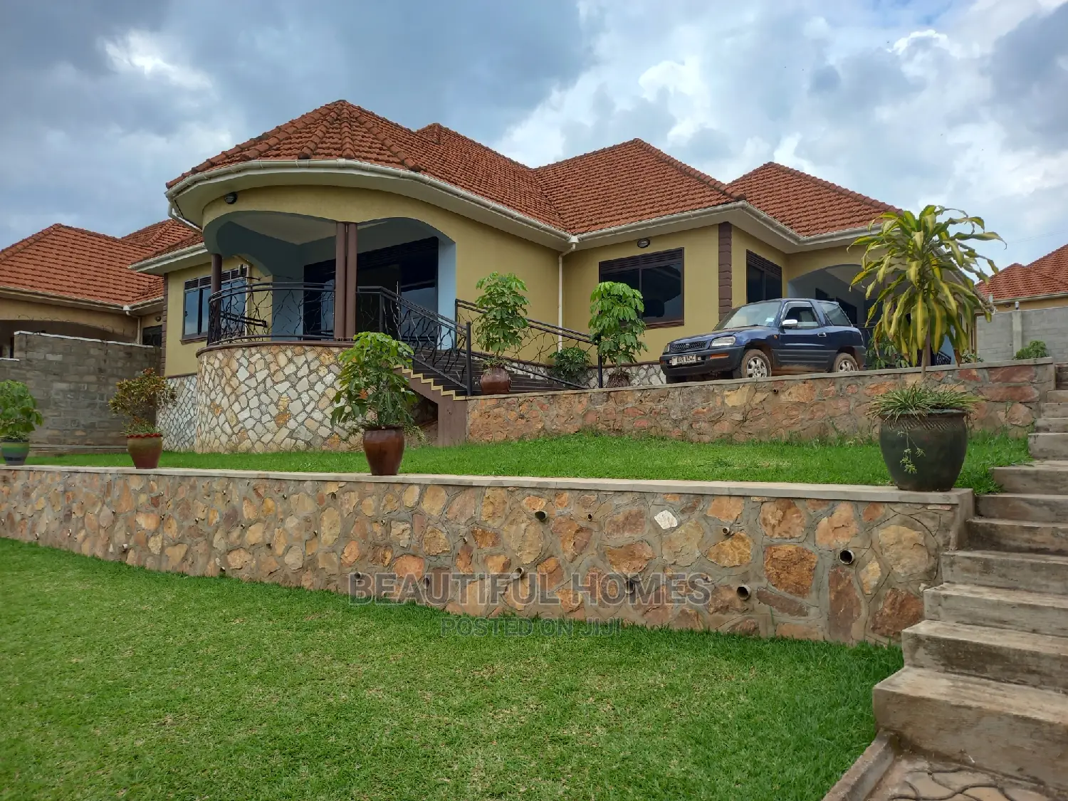 Furnished 4bdrm Bungalow in Kyaliwajjara, Central Division for sale in Central Division