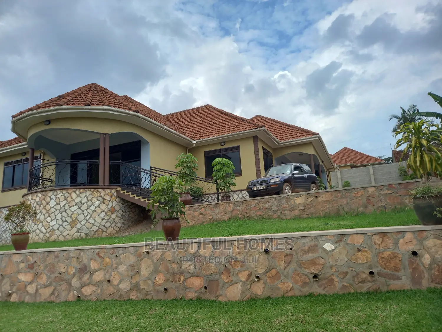 Furnished 4bdrm Mansion in Kyaliwajjara, Central Division for sale in Central Division