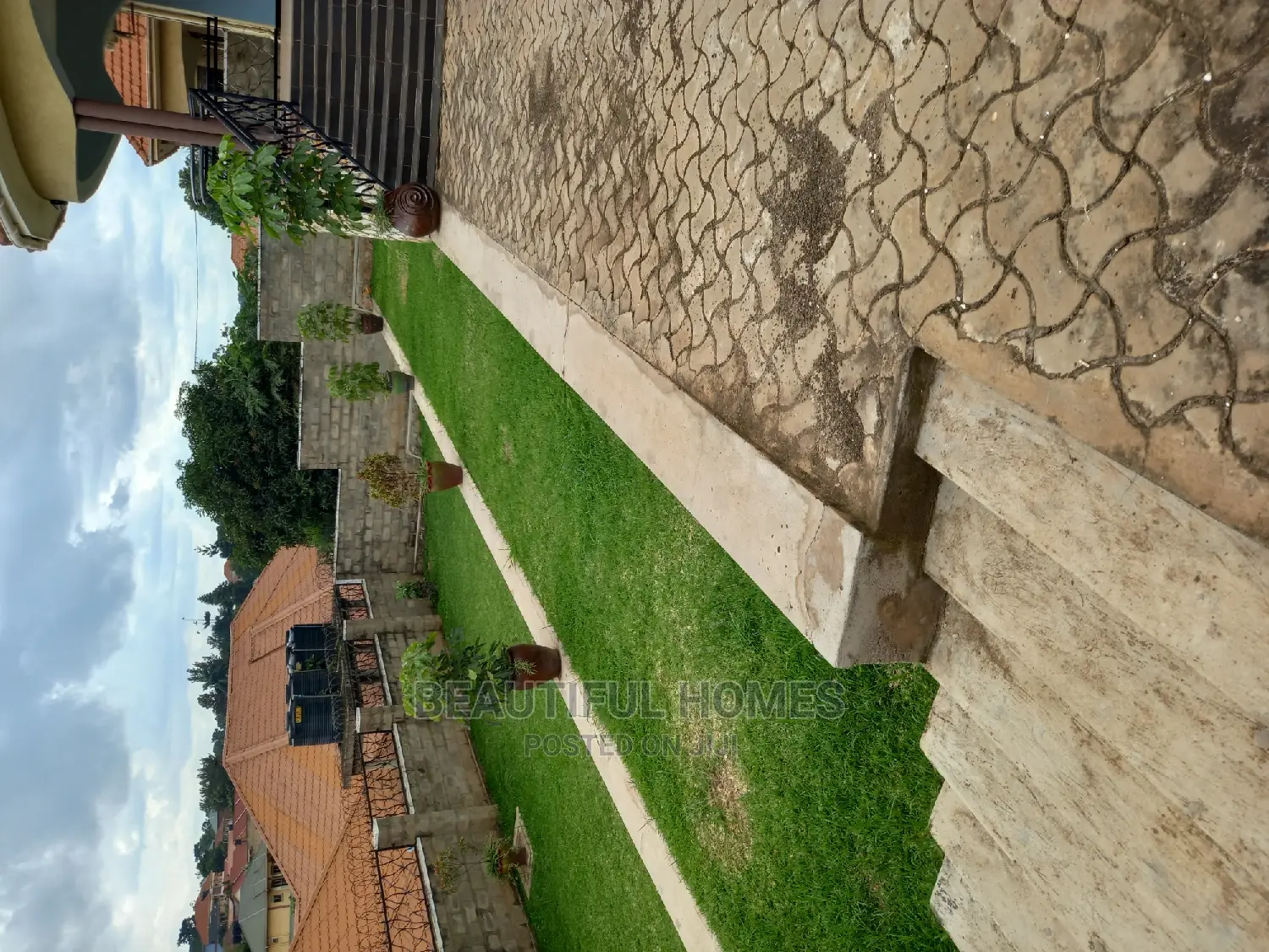 Furnished 4bdrm Mansion in Kyaliwajjara, Central Division for sale in Central Division