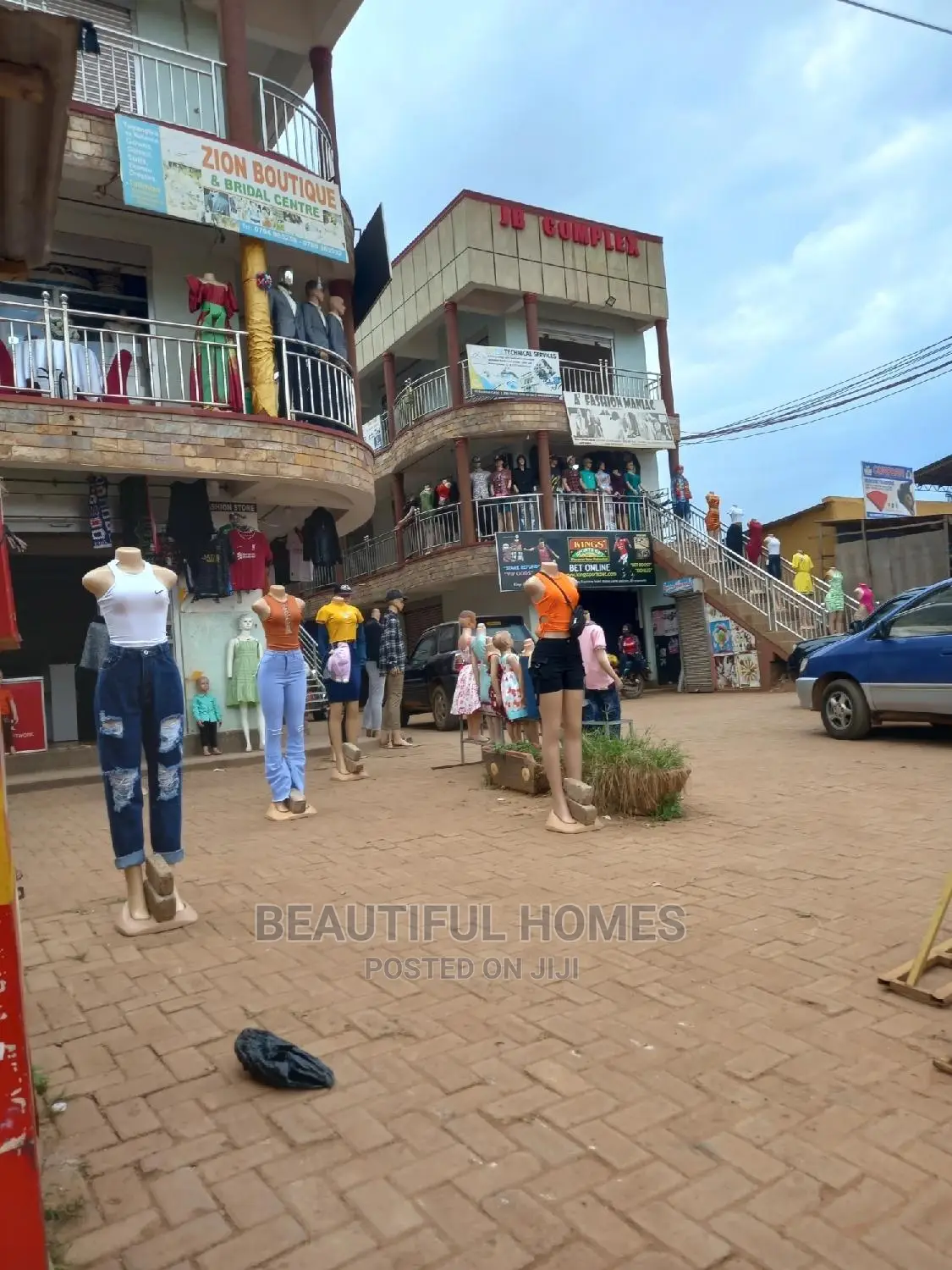 Mall in Kyaliwajjara on Sell in Central Division