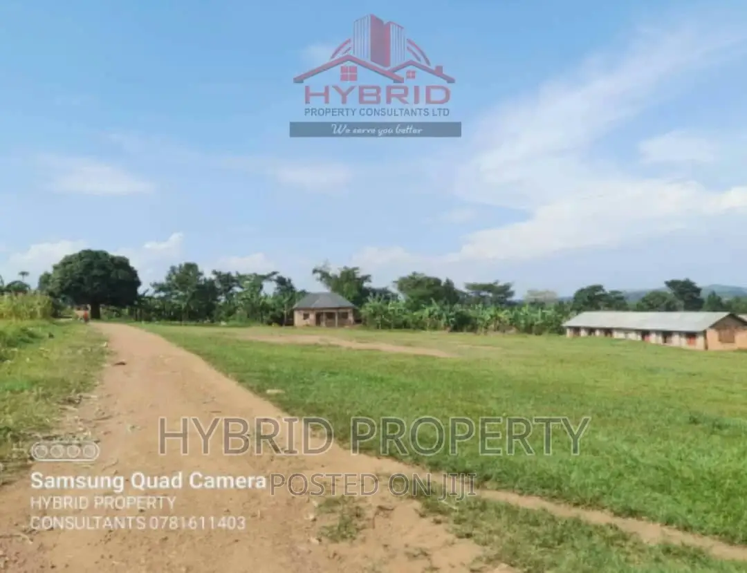 Fertile 640acres for Rent at Busunju~Sekanyonyi Hoima Road. in Ssekanyonyi