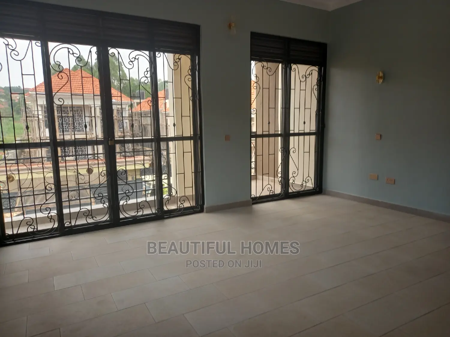Furnished 5bdrm Duplex in Kyanja Gated Estate, Nakawa for sale in Nakawa