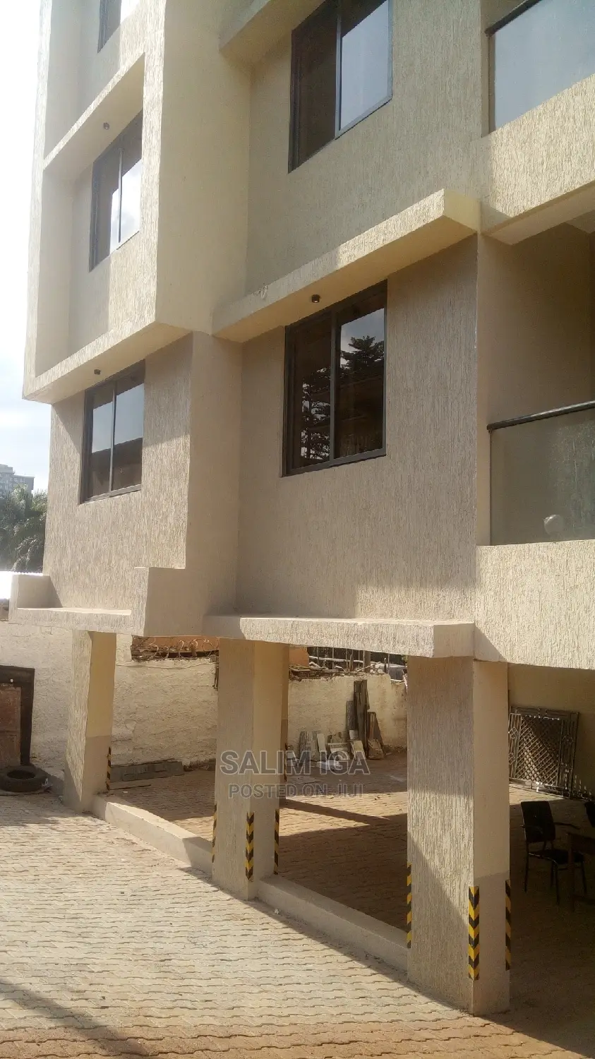 Furnished 3bdrm Block of Flats in Kololo Property, Central Division in Central Division