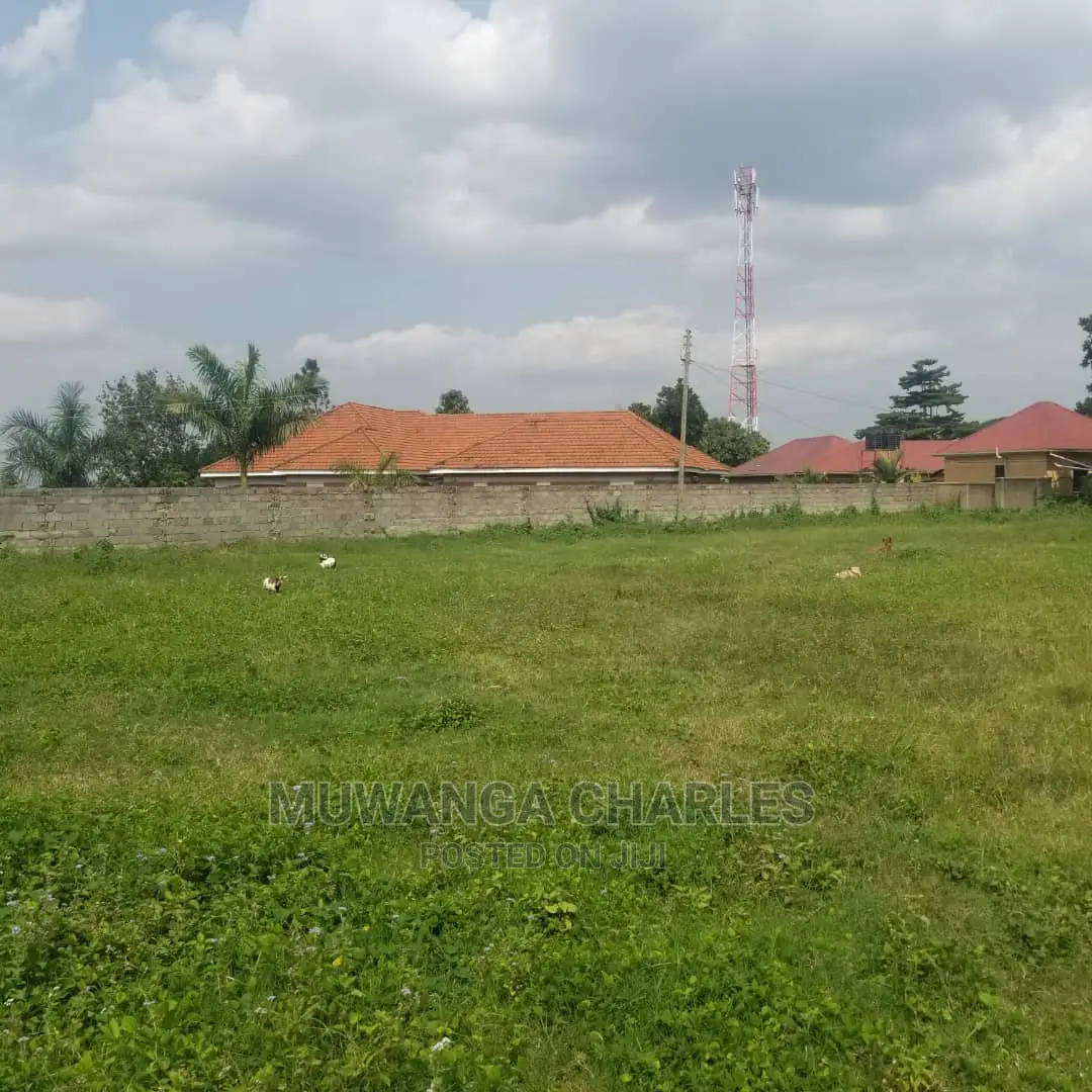 100by50ft Plot in Kira on Quick Sale in Central Division