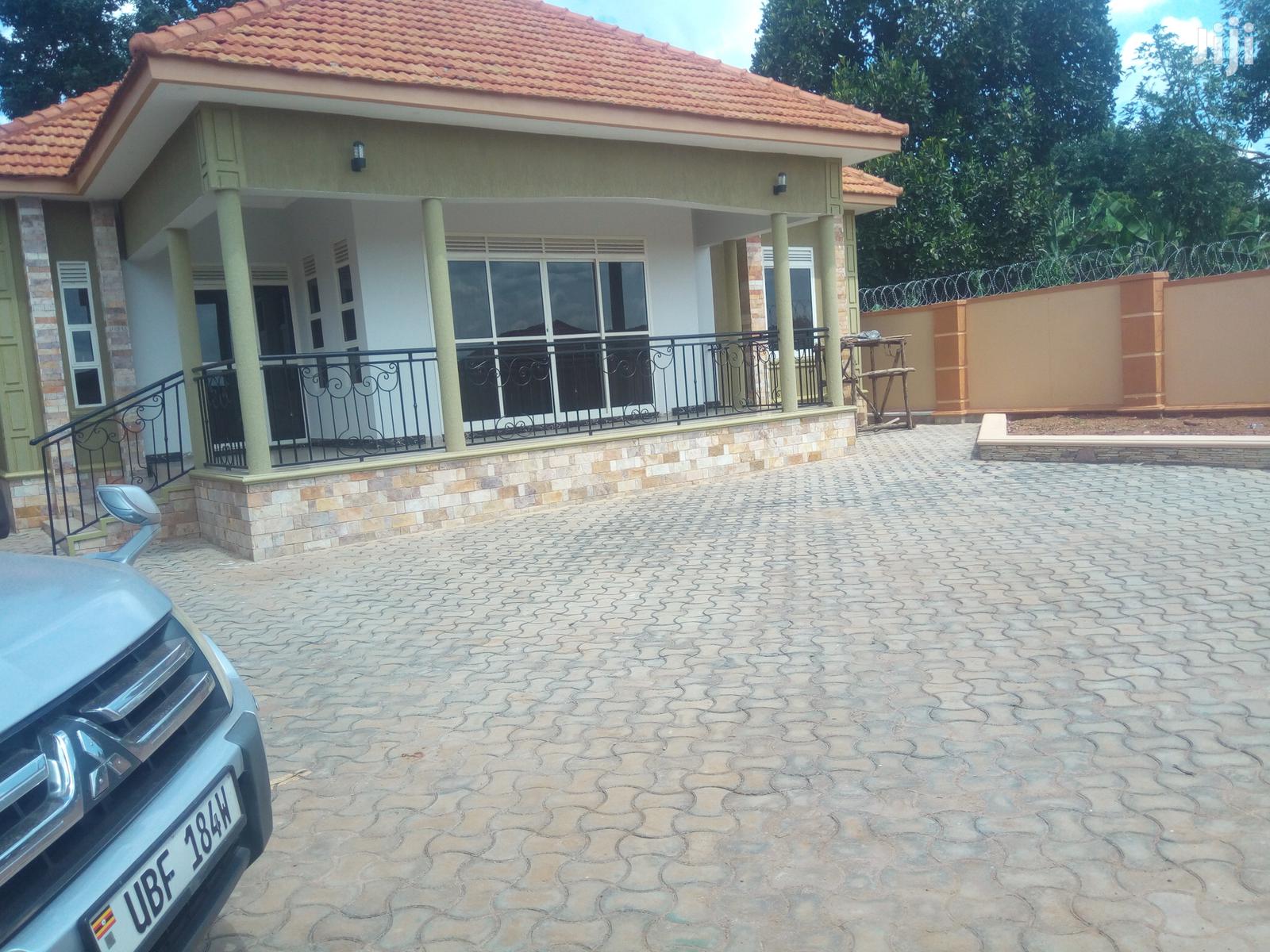 Kiira Corprate Class Neighbourhood House on Sale in Kampala