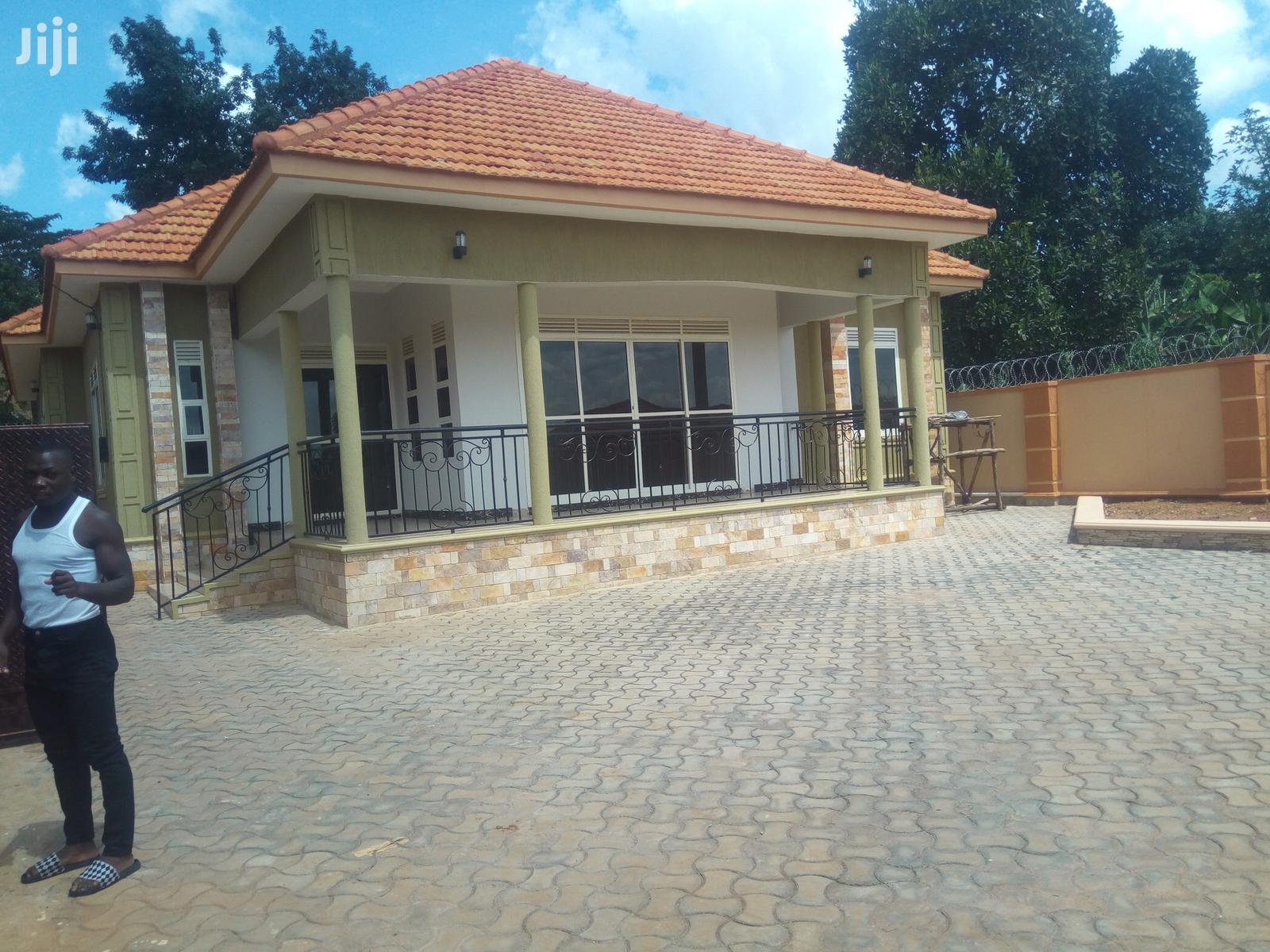 Kiira Corprate Class Neighbourhood House on Sale in Kampala