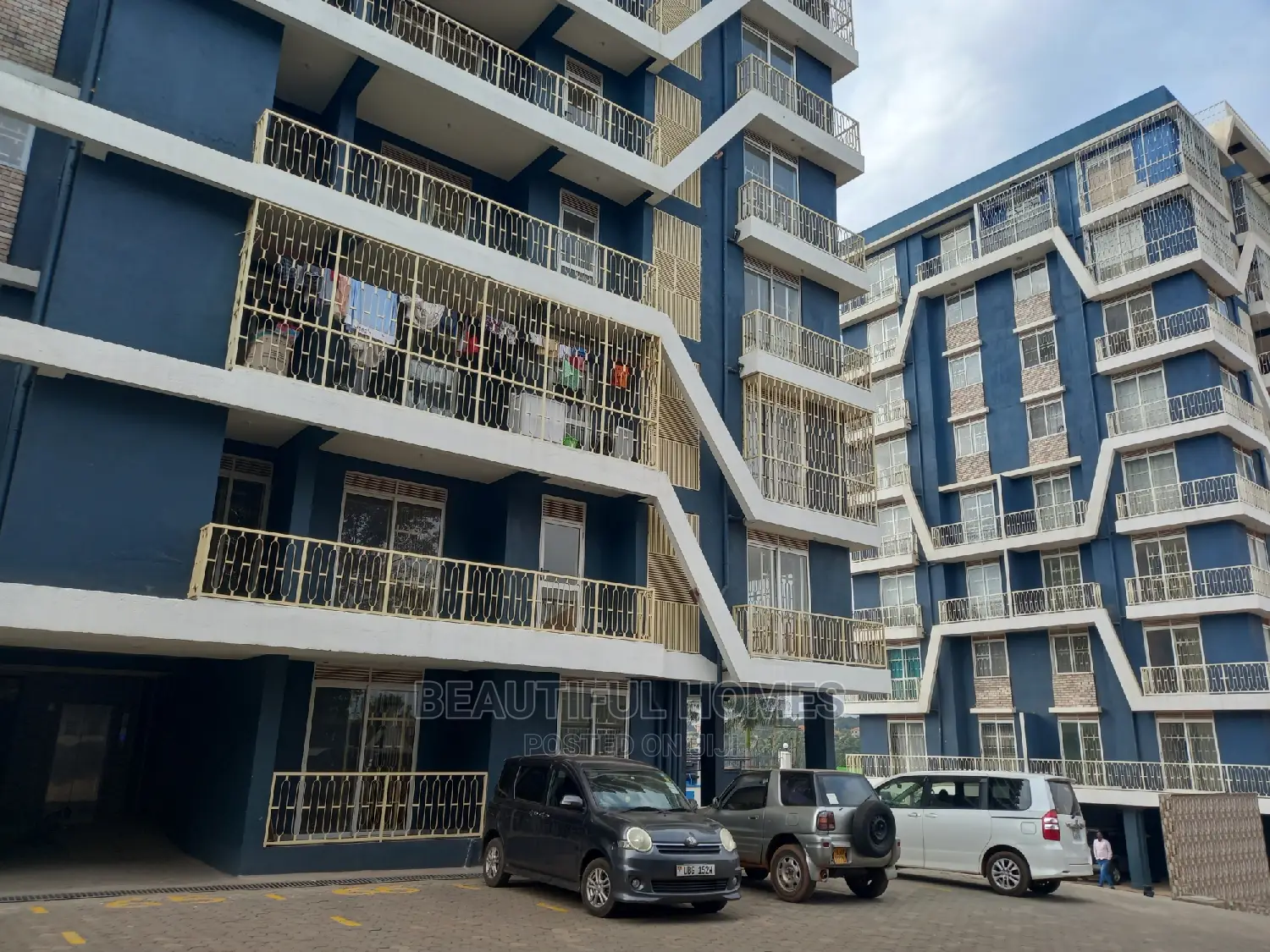 Furnished 3bdrm Condo in Kyaliwajjara, Central Division for sale in Central Division