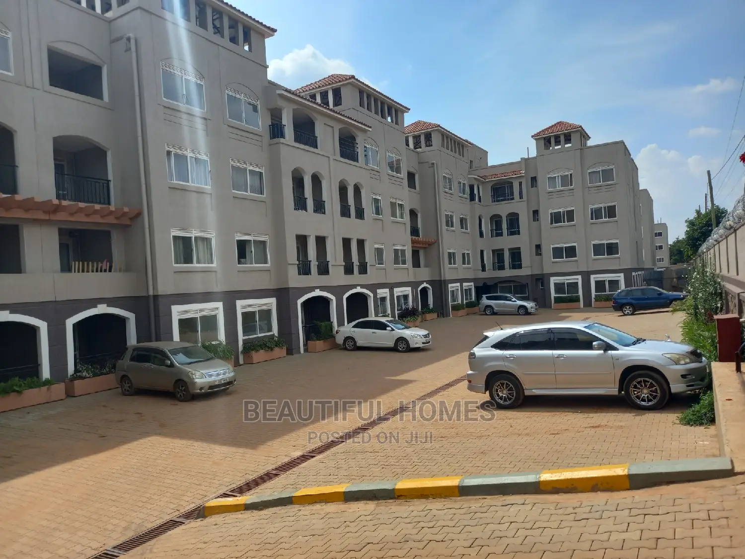Furnished 3bdrm Condo in Naalya Corporate, Central Division for sale in Central Division