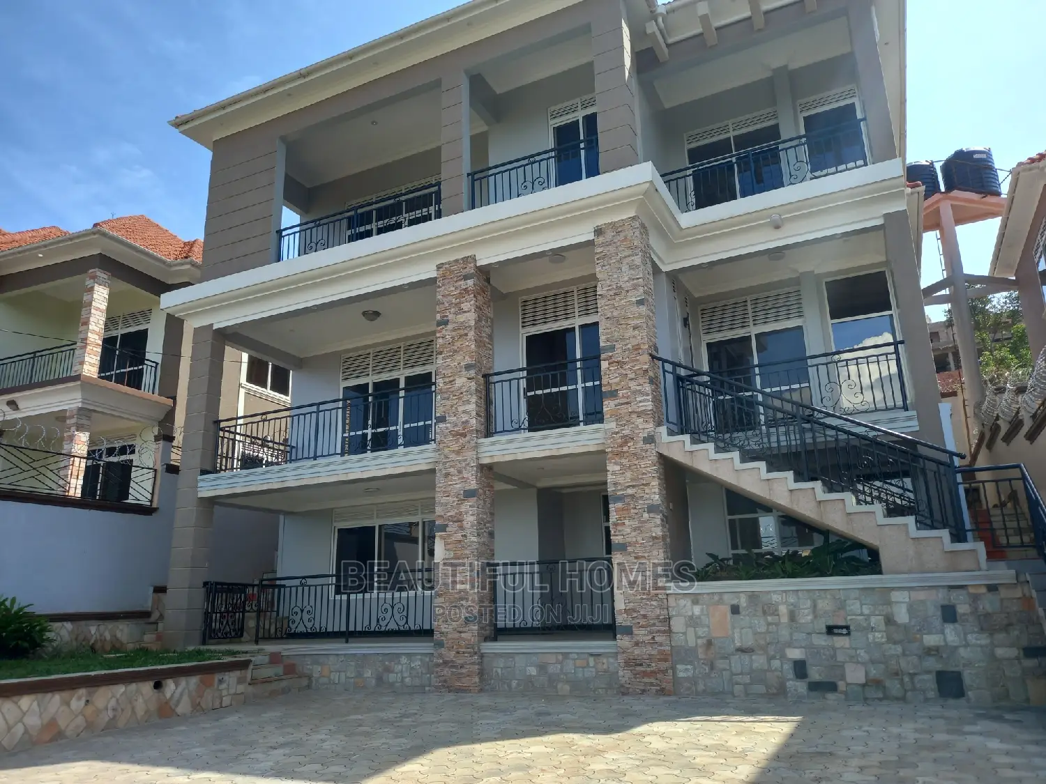 Furnished 6bdrm Duplex in Kigo Lake View, Central Division for sale in Central Division