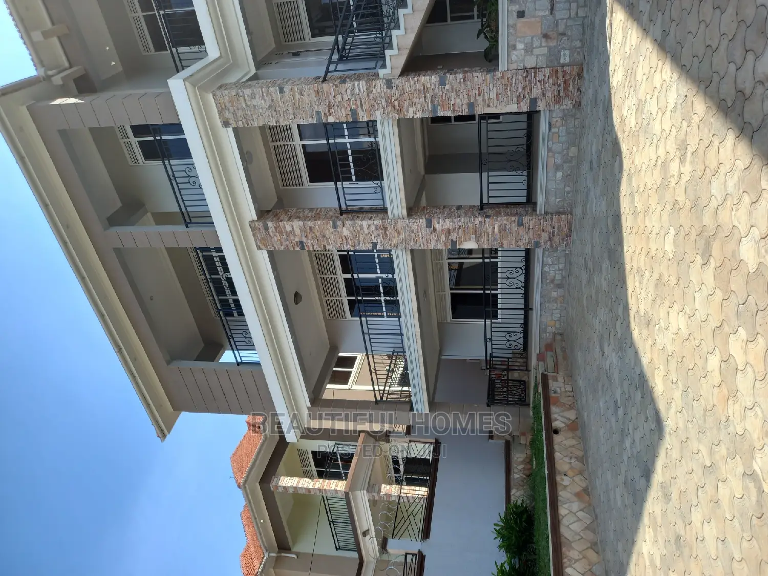 Furnished 6bdrm House in Kigo Lake View, Central Division for sale in Central Division
