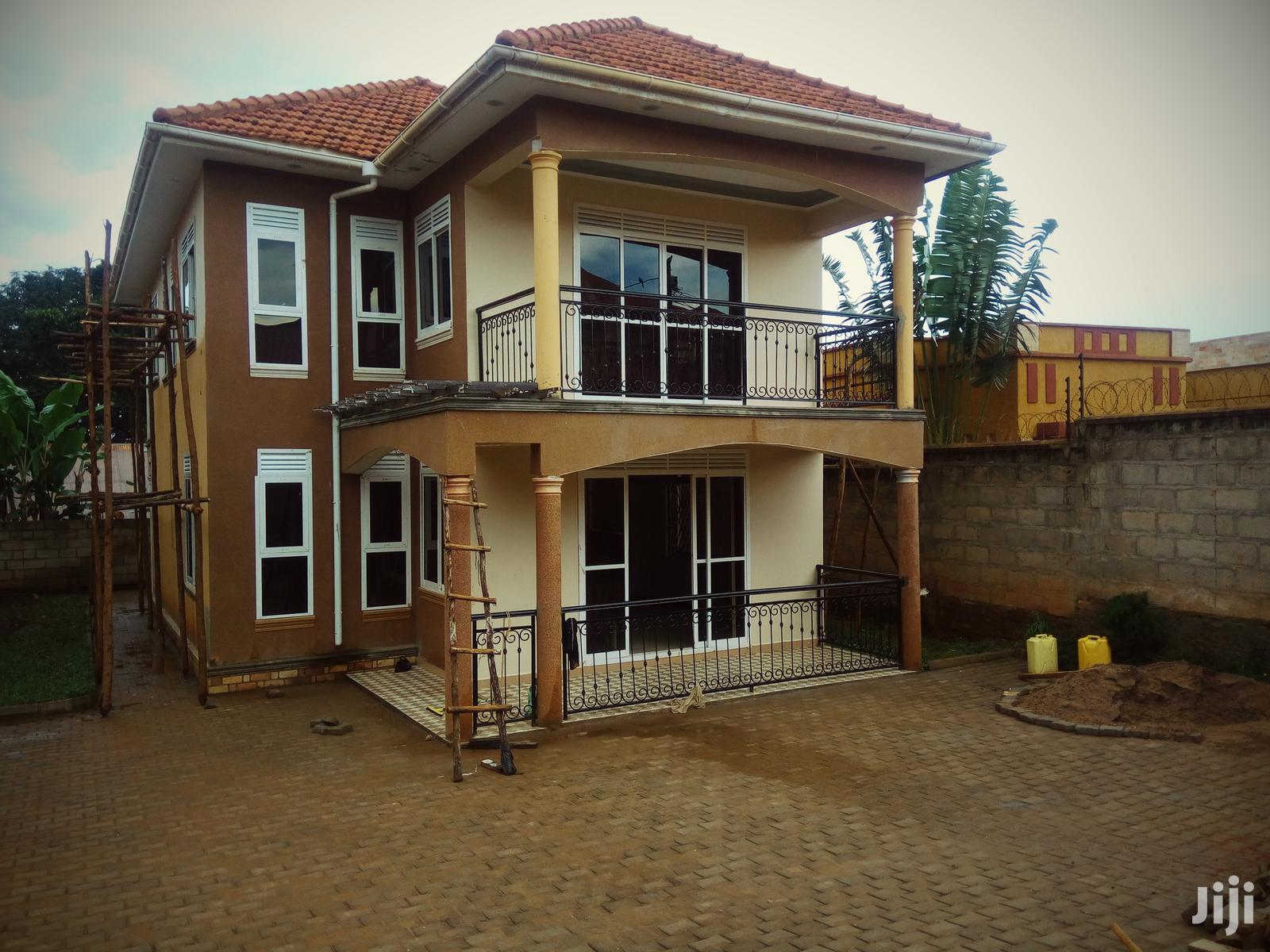 Kyariwajara Nalya Road Diplomat Home on Sell in Kampala
