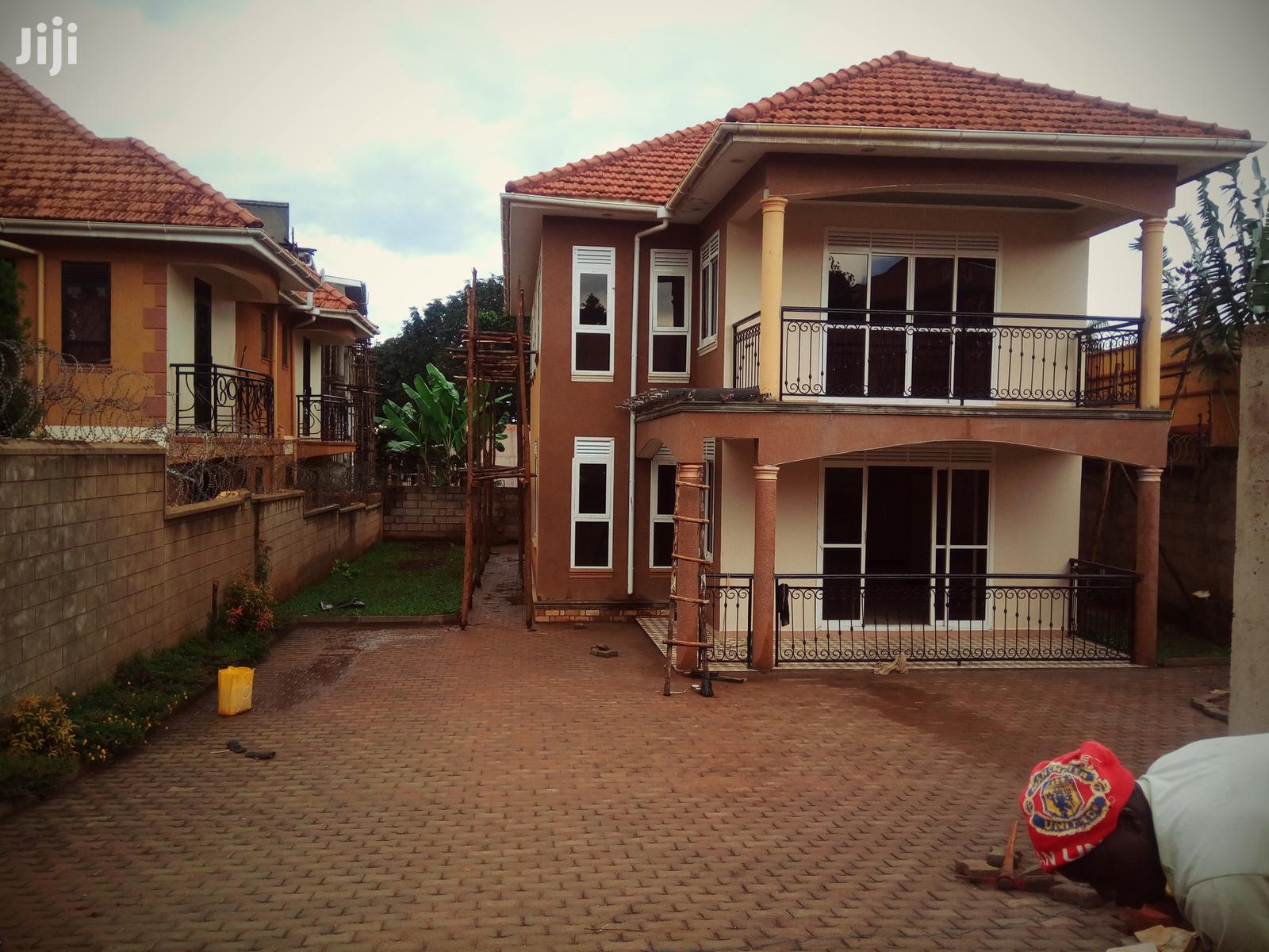 Kyariwajara Nalya Road Diplomat Home on Sell in Kampala