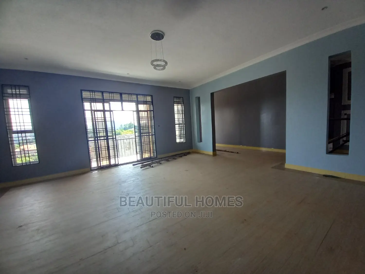 Furnished 6bdrm Duplex in Kigo Corporate, Makindye for sale in Makindye