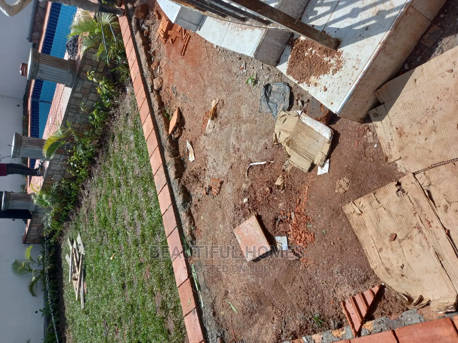 Furnished 6bdrm House in Kigo With Lake View, Makindye for sale in Makindye