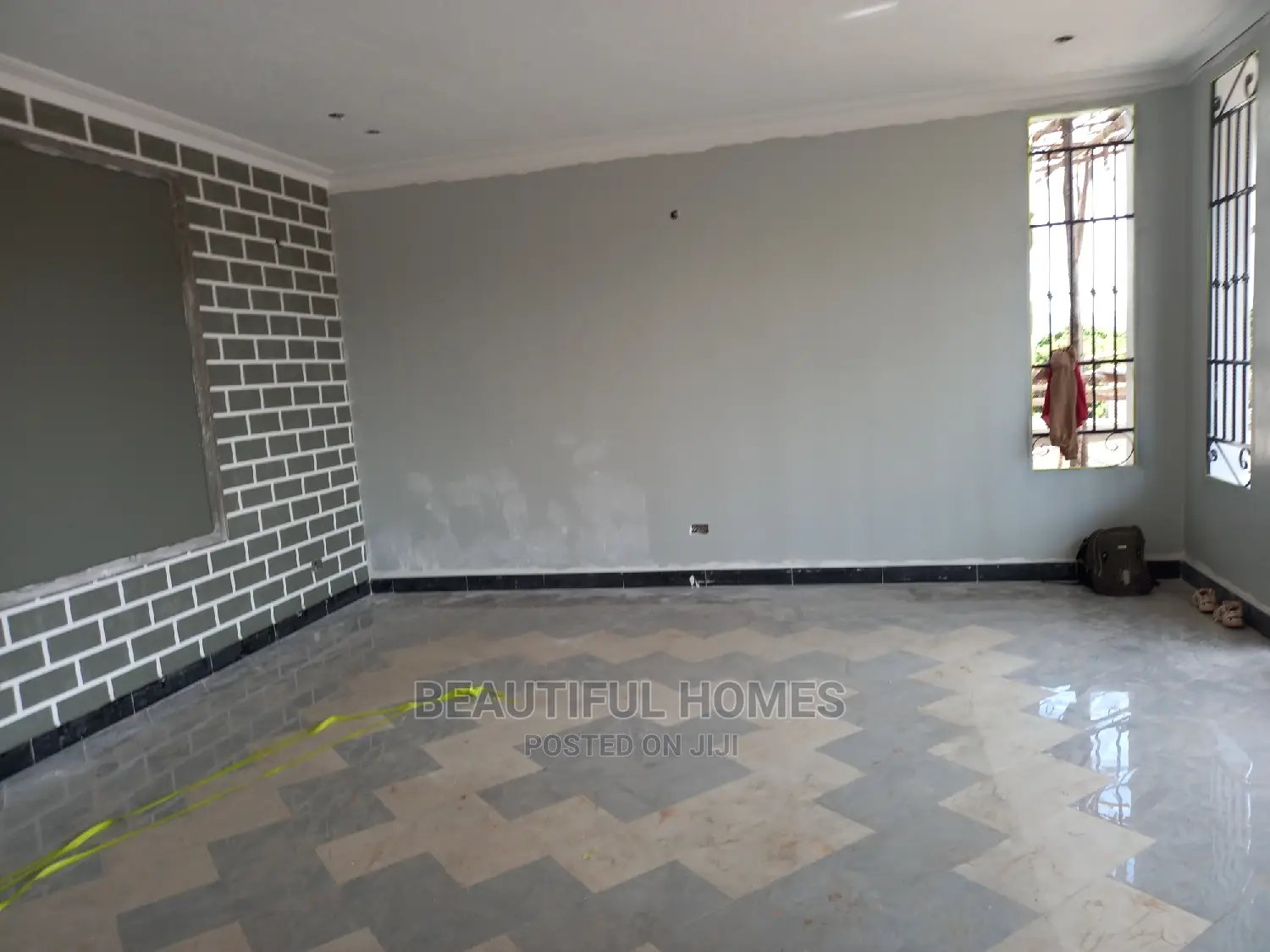 Furnished 6bdrm Mansion in Kigo, Makindye for sale in Makindye