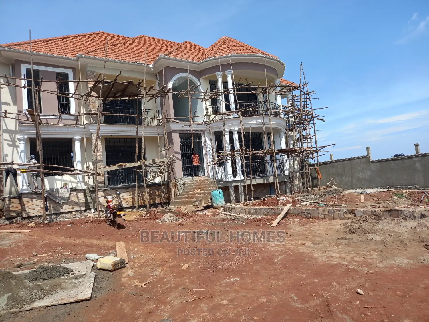 Furnished 6bdrm Mansion in Kigo Lake View, Makindye for sale in Makindye